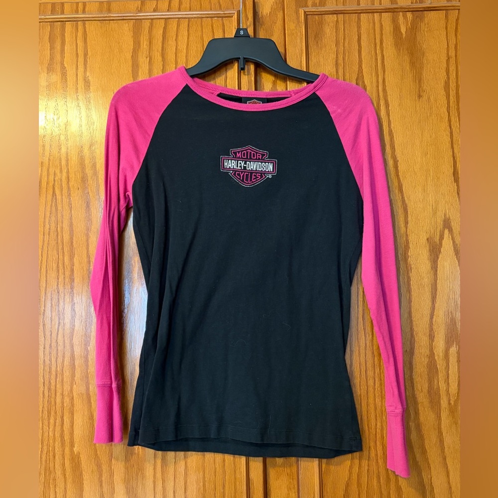 Long Sleeve Harley Davidson shirt size small pink & black